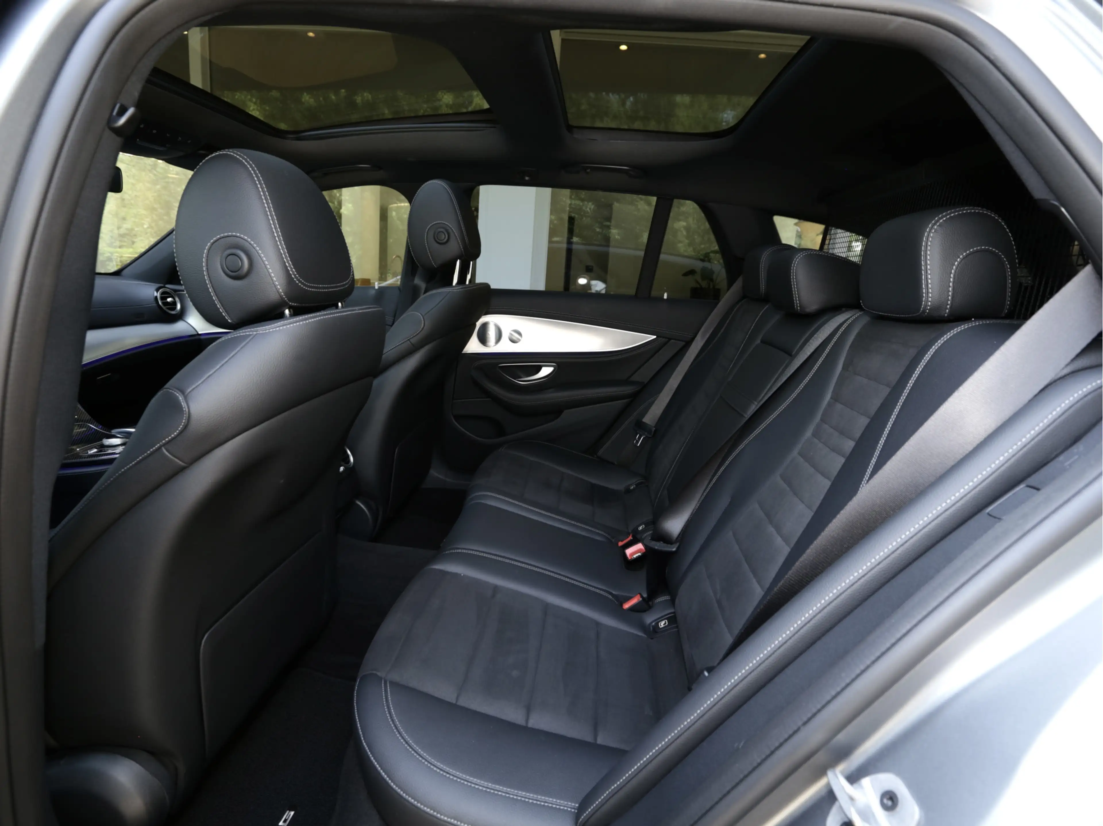 Mercedes-Benz E 400 Estate 400d 4Matic AMG — photo 21