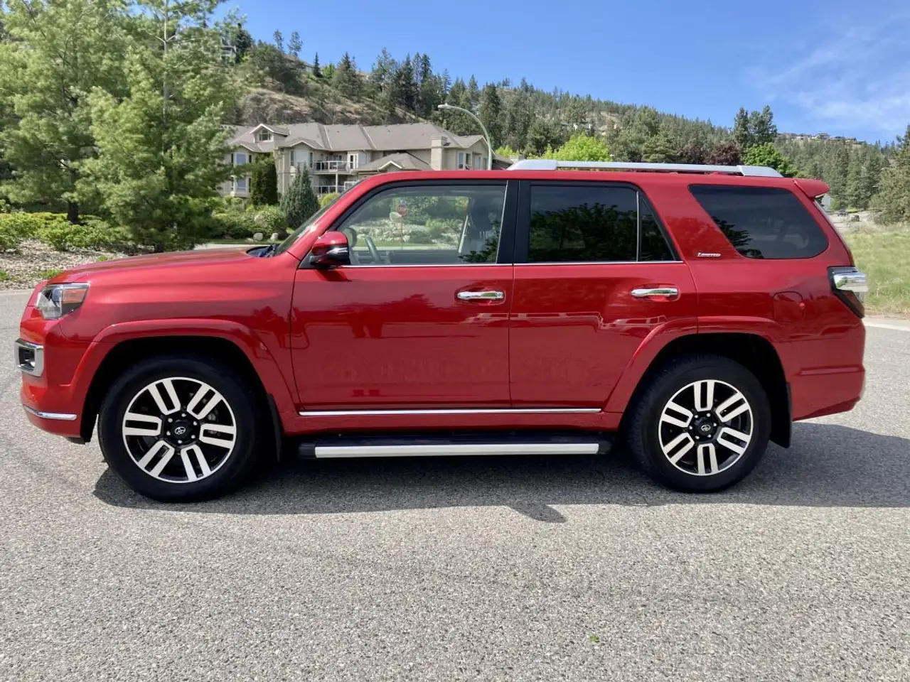 Toyota 4-Runner снимка Toyota 4-Runner