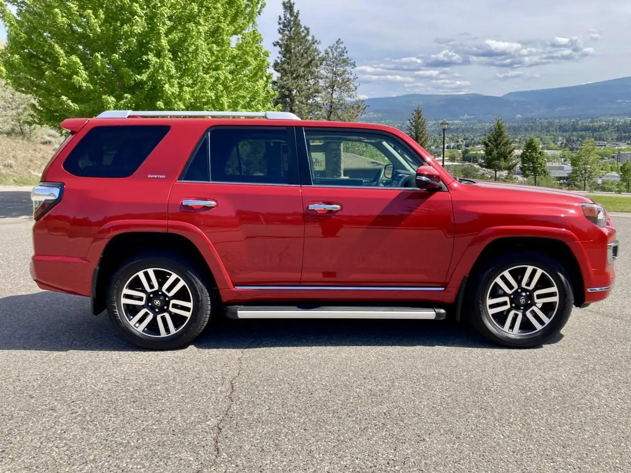 Toyota 4-Runner снимка Toyota 4-Runner