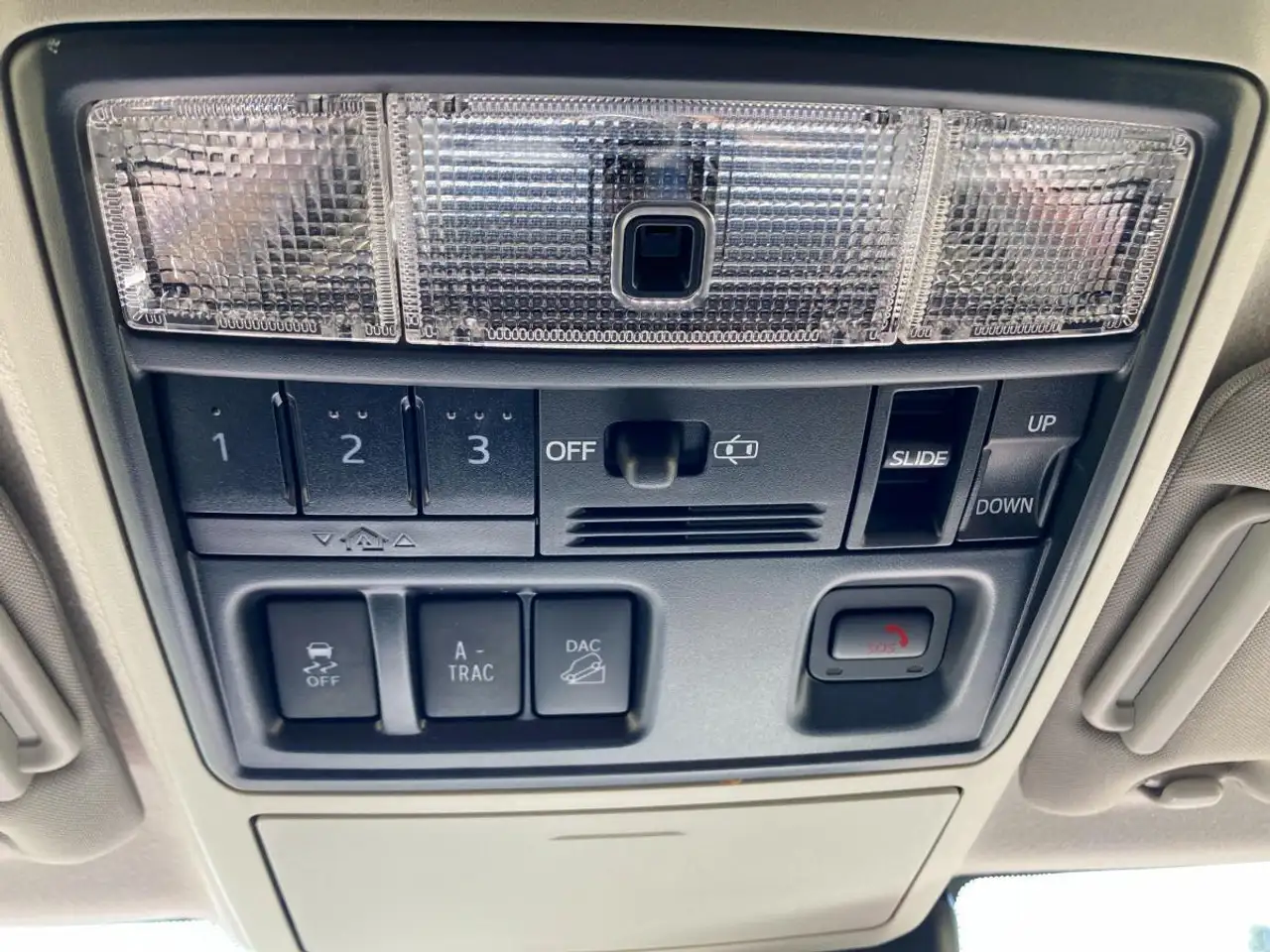 Toyota 4-Runner снимка Toyota 4-Runner