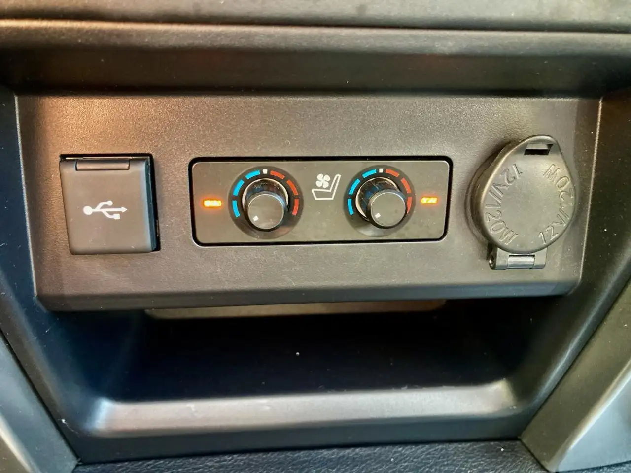 Toyota 4-Runner снимка Toyota 4-Runner
