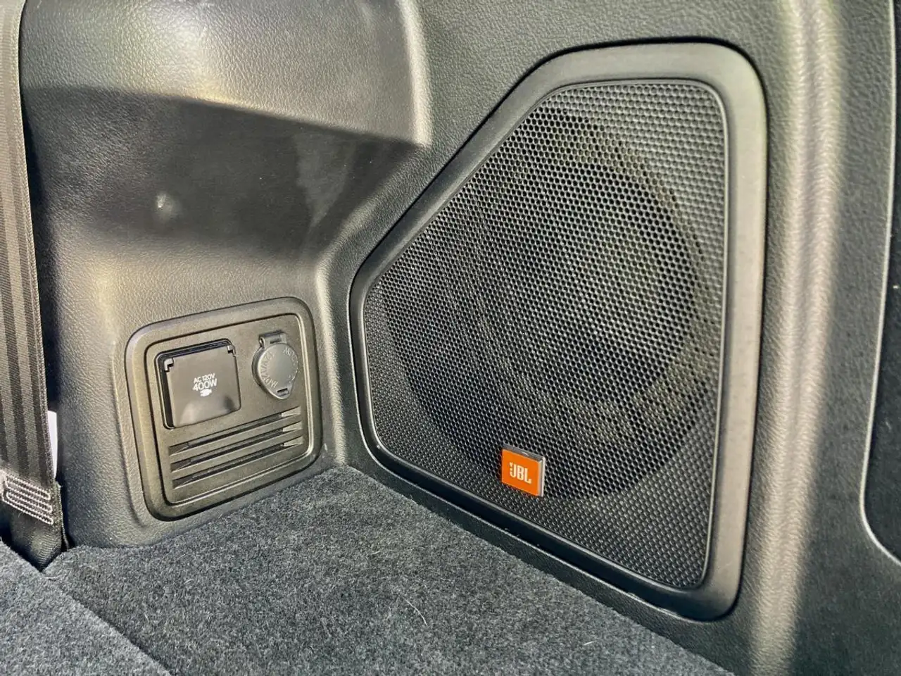 Toyota 4-Runner снимка Toyota 4-Runner
