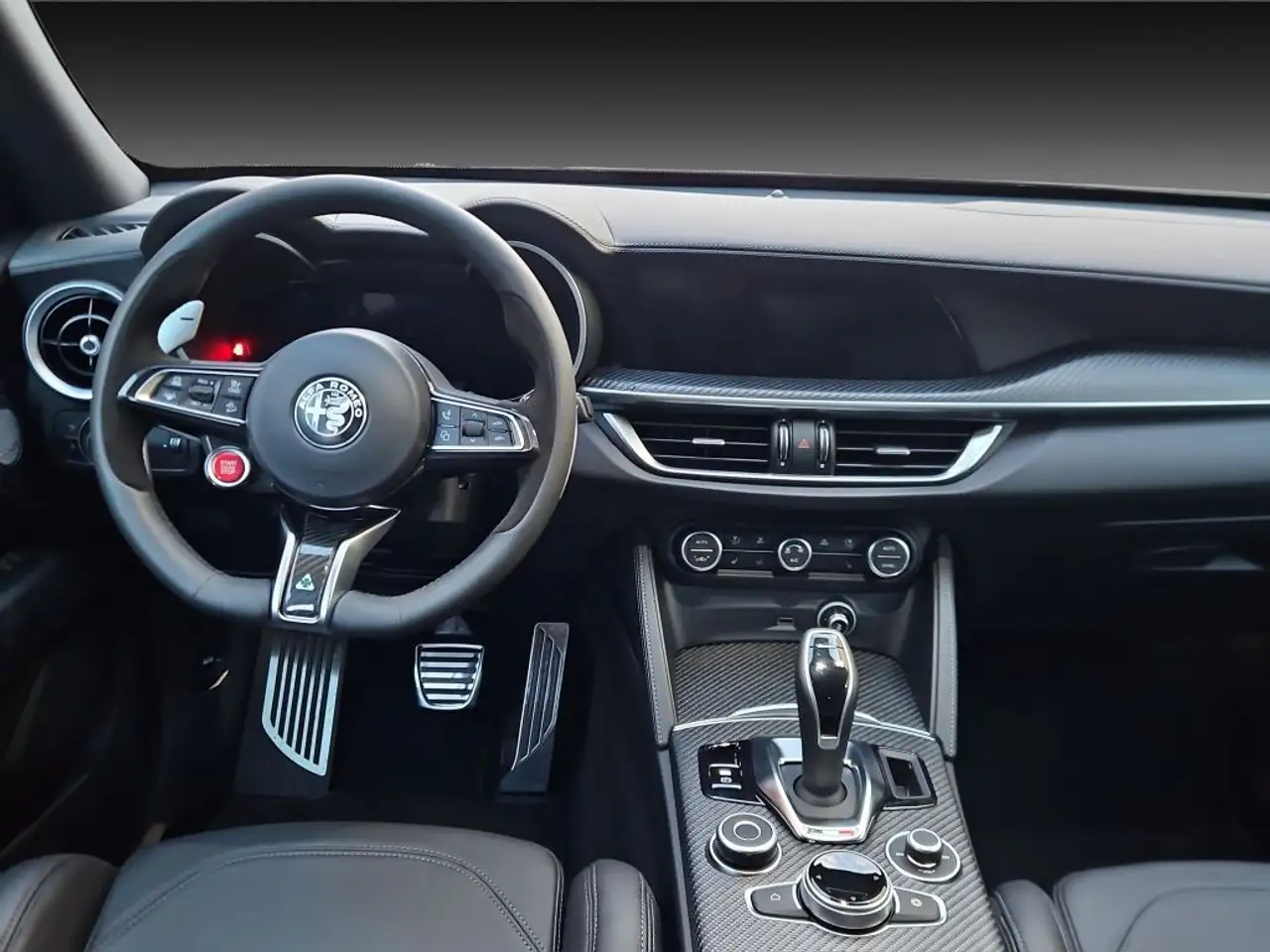 Alfa Romeo Stelvio 2025 — фото 9