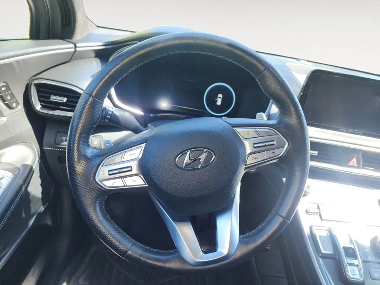 Hyundai SANTA FE снимка Hyundai SANTA FE