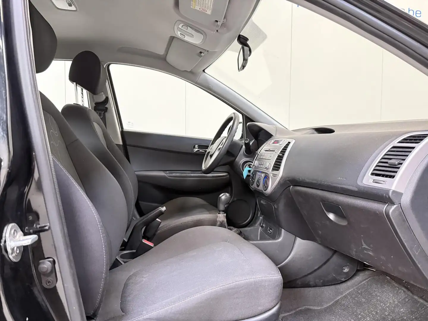 Hyundai i20 1.4 Diesel Man. - Radio - Airco - Goede staat! Fekete - 2