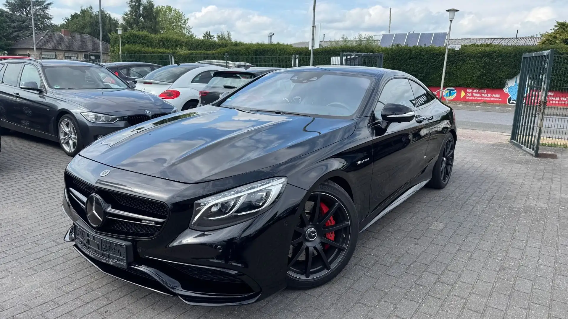 Mercedes-Benz S 63 AMG Coupe 4Matic | PANO | 1.HAND | MASSAGE Noir - 2