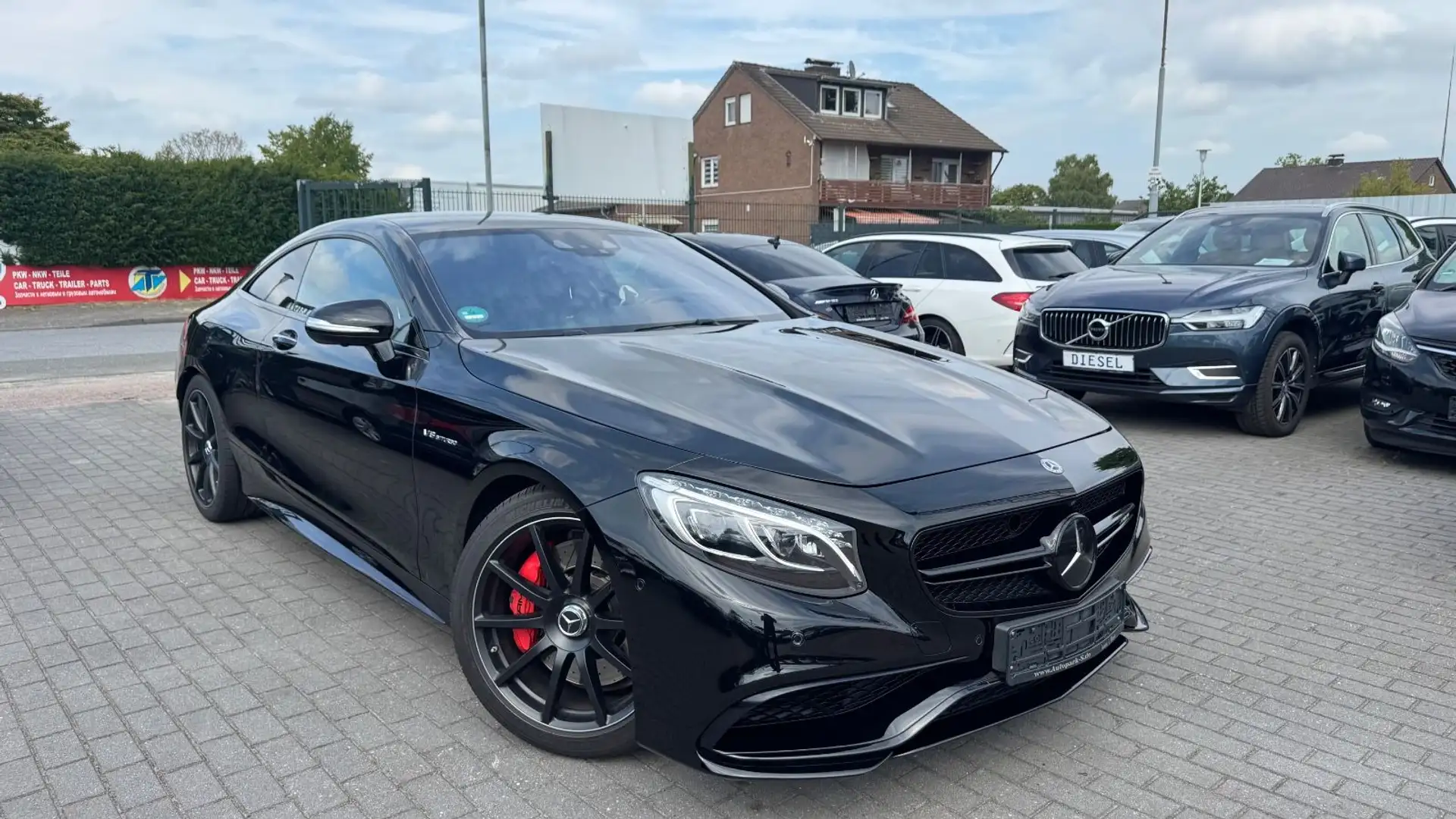 Mercedes-Benz S 63 AMG Coupe 4Matic | PANO | 1.HAND | MASSAGE Noir - 1