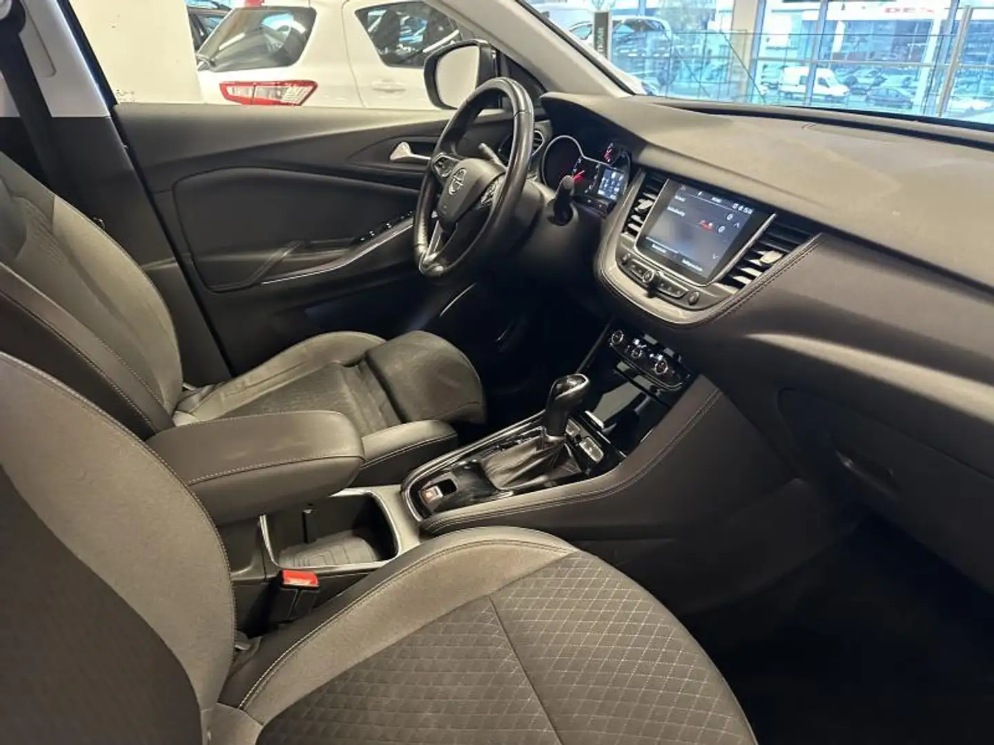 Opel Grandland X Innovation 1.2 BENZINE 130 AT8 Blauw - 2
