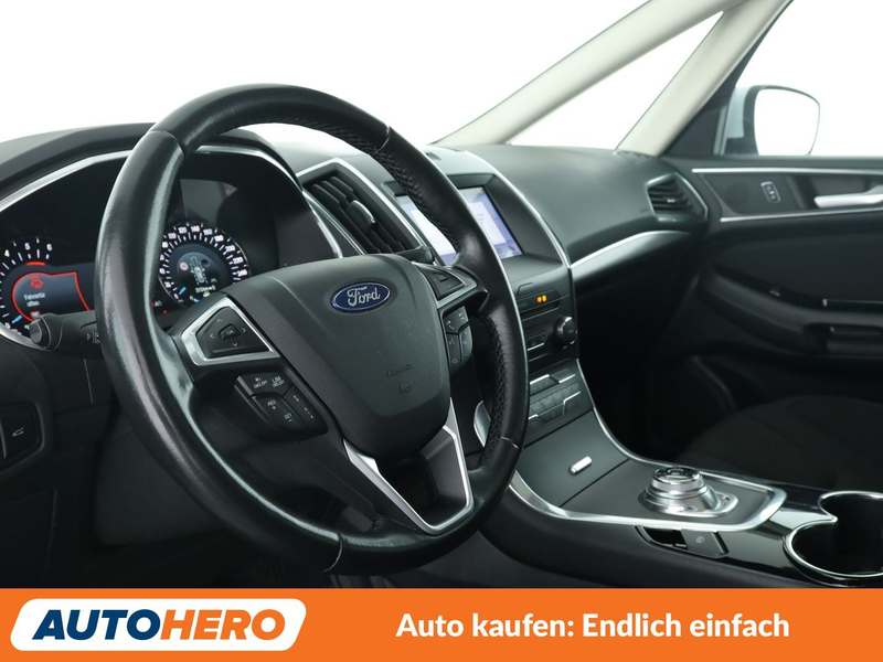 Ford S-Max 2.0 TDCi EcoBlue Titanium Aut.*NAVI*CAM*ACC* — photo 11
