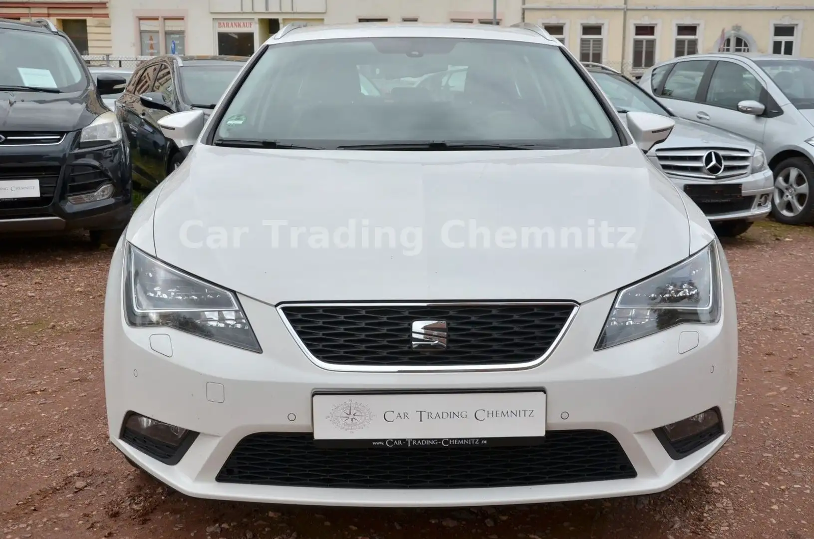 SEAT Leon ST 2.0 TDi Navi LED Sitzheizung Tüv neu Blanc - 2