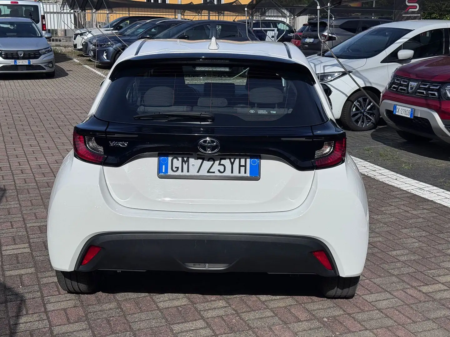 Toyota Yaris 1.0 VVT-i Active Biały - 2