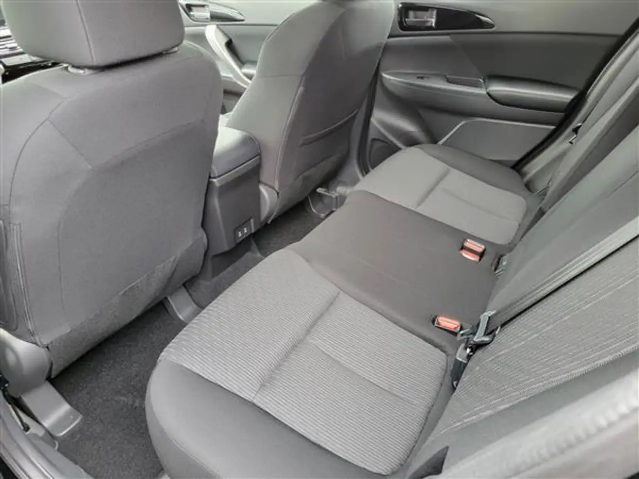 Mitsubishi Eclipse Cross fotografie Mitsubishi Eclipse Cross