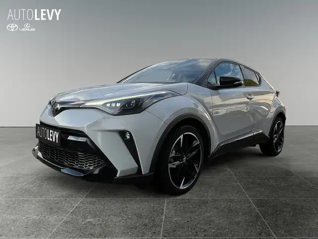 Toyota C-HR view 2