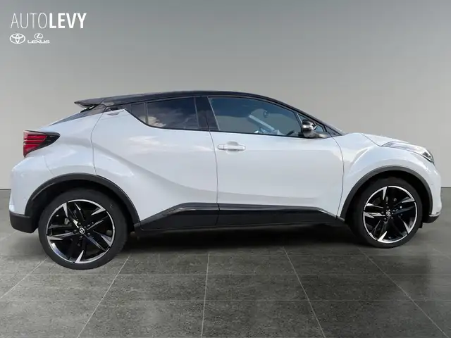 Toyota C-HR view 7
