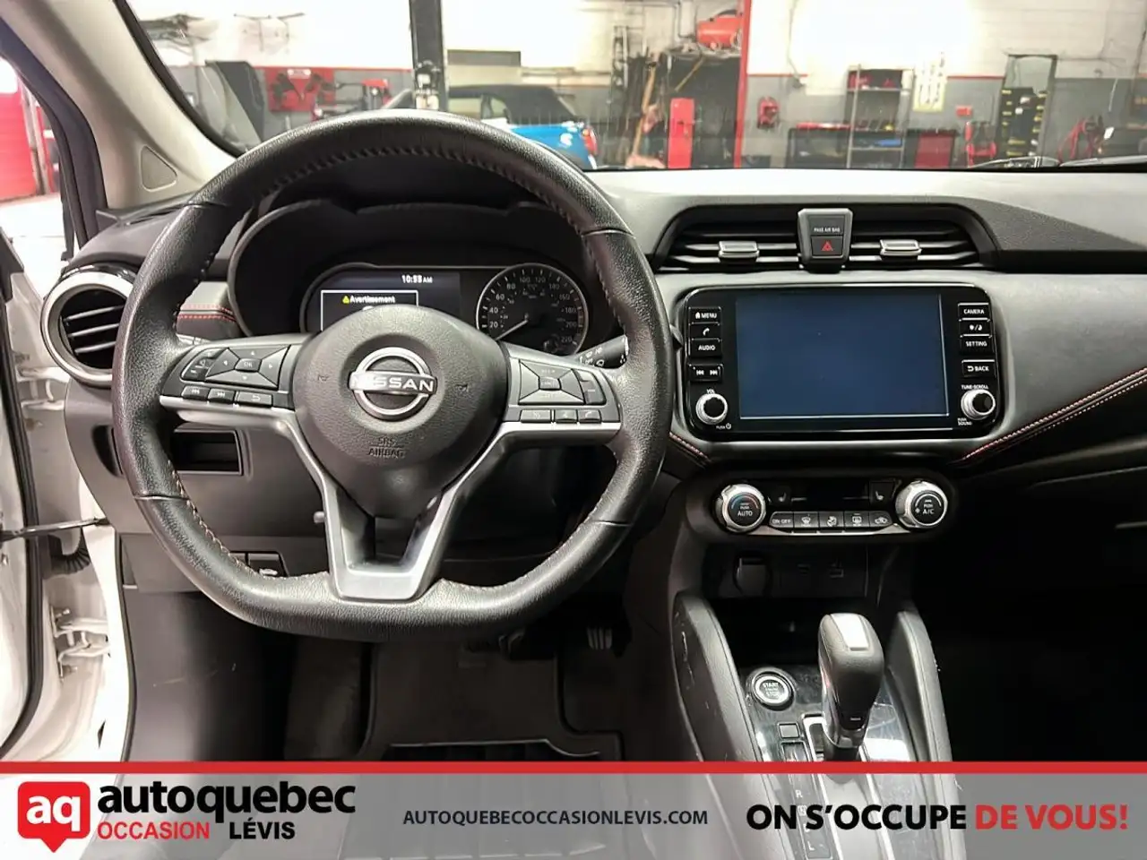 Nissan Versa снимка Nissan Versa