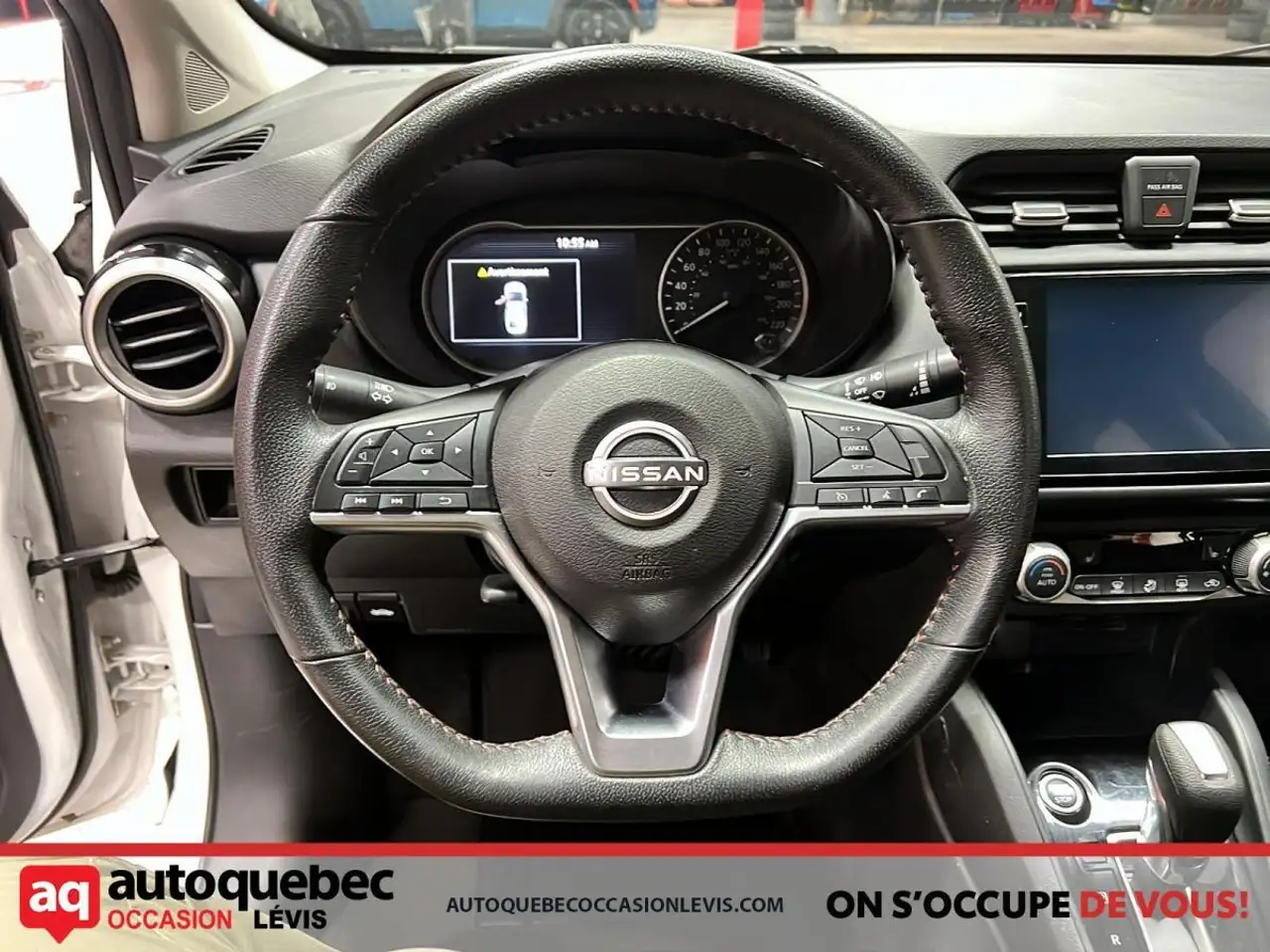 Nissan Versa снимка Nissan Versa