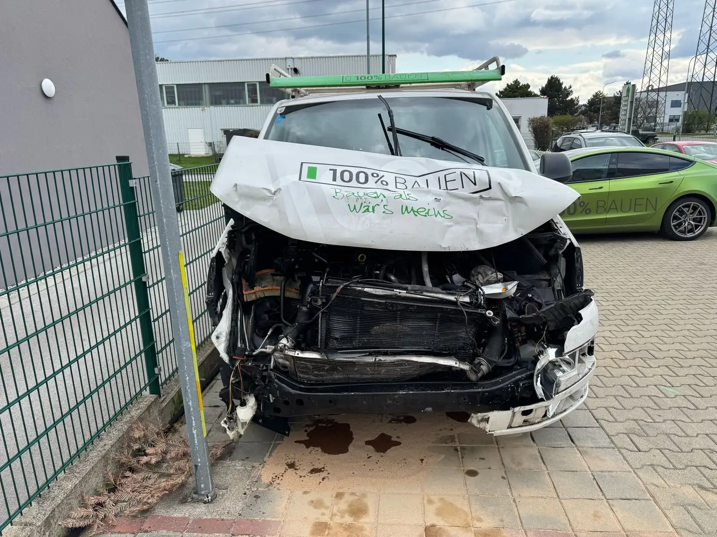 Volkswagen T5 2,0 TDI BMT D-PF Weiß - 1
