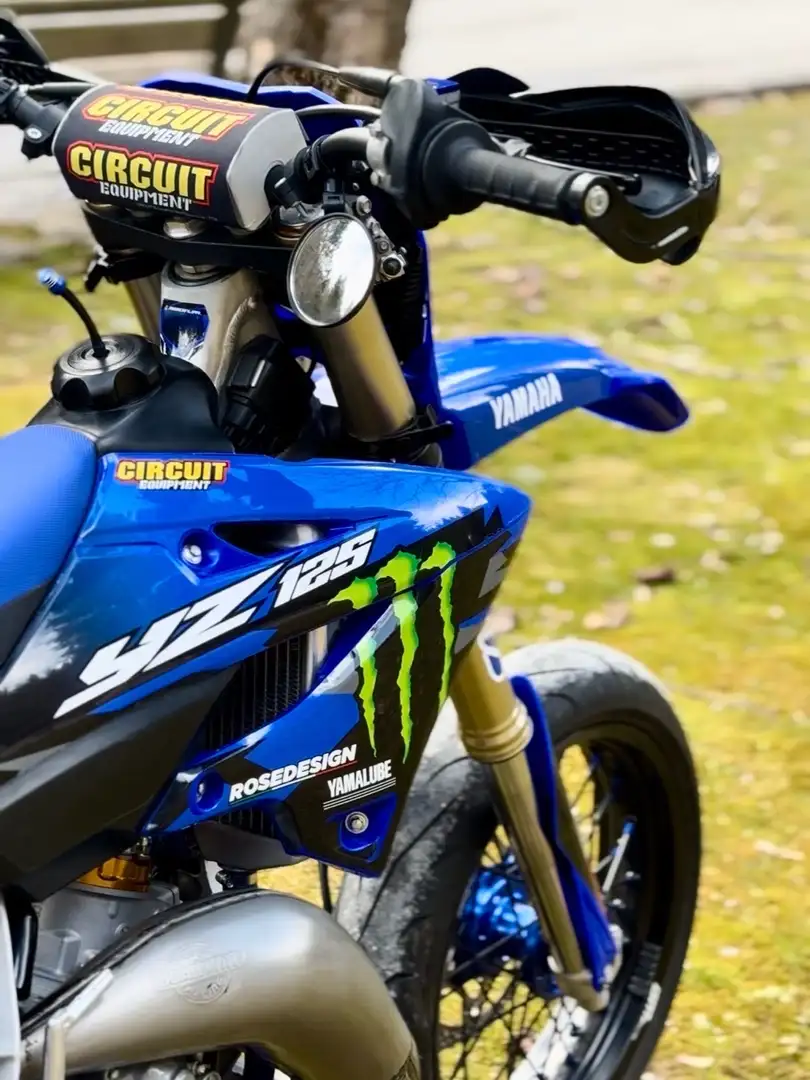 Yamaha YZ 125 - 1
