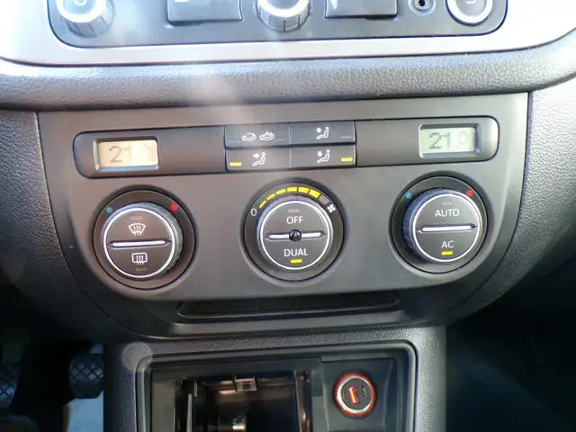 Volkswagen Tiguan view 21