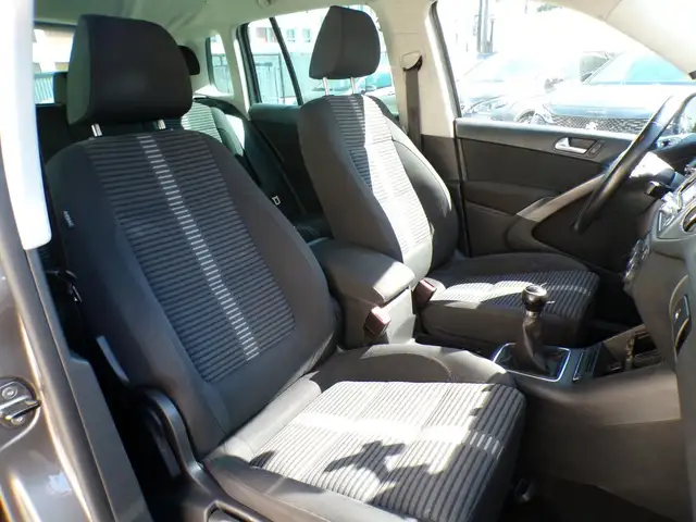 Volkswagen Tiguan view 11