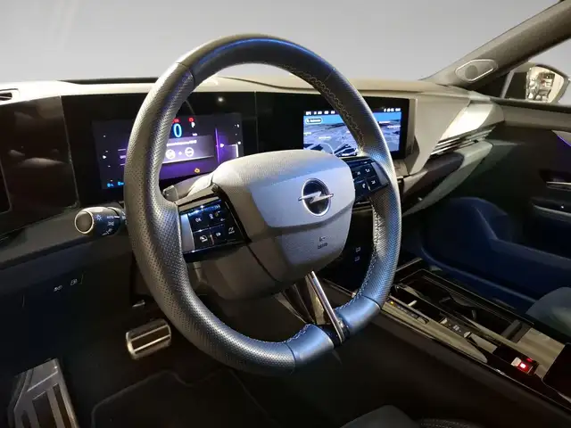 Opel Astra view 10