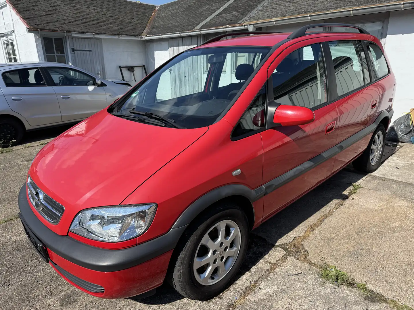 Opel Zafira Njoy Rosso - 1