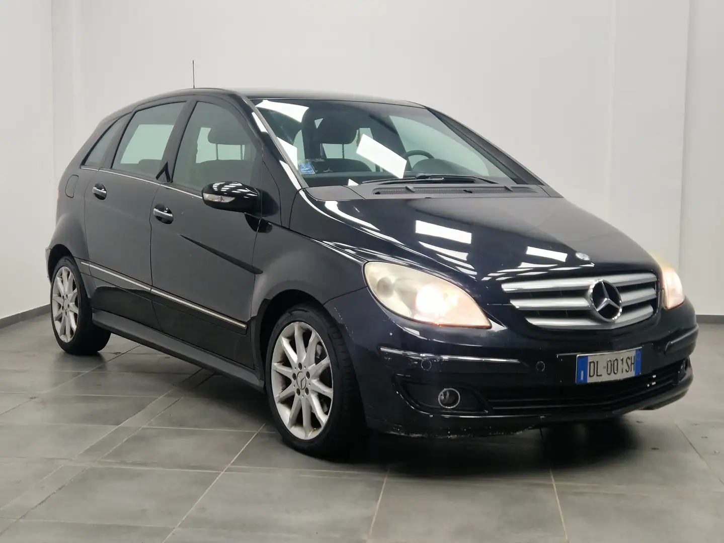 Mercedes-Benz B 180 B 180 cdi Sport Чорний - 2