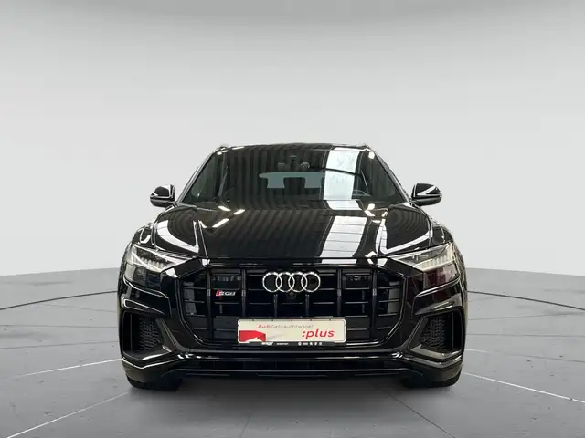 Audi SQ8 view 2