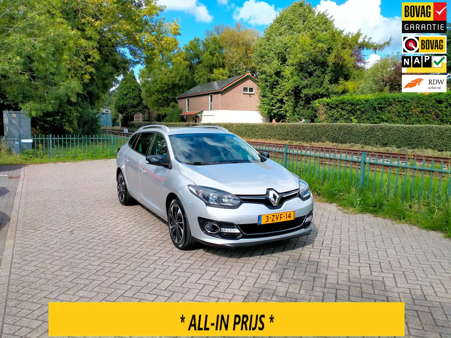 Renault Megane Estate 1.2 TCe Bose luxe Cruise airco Navi ALLINPR Grijs - 1
