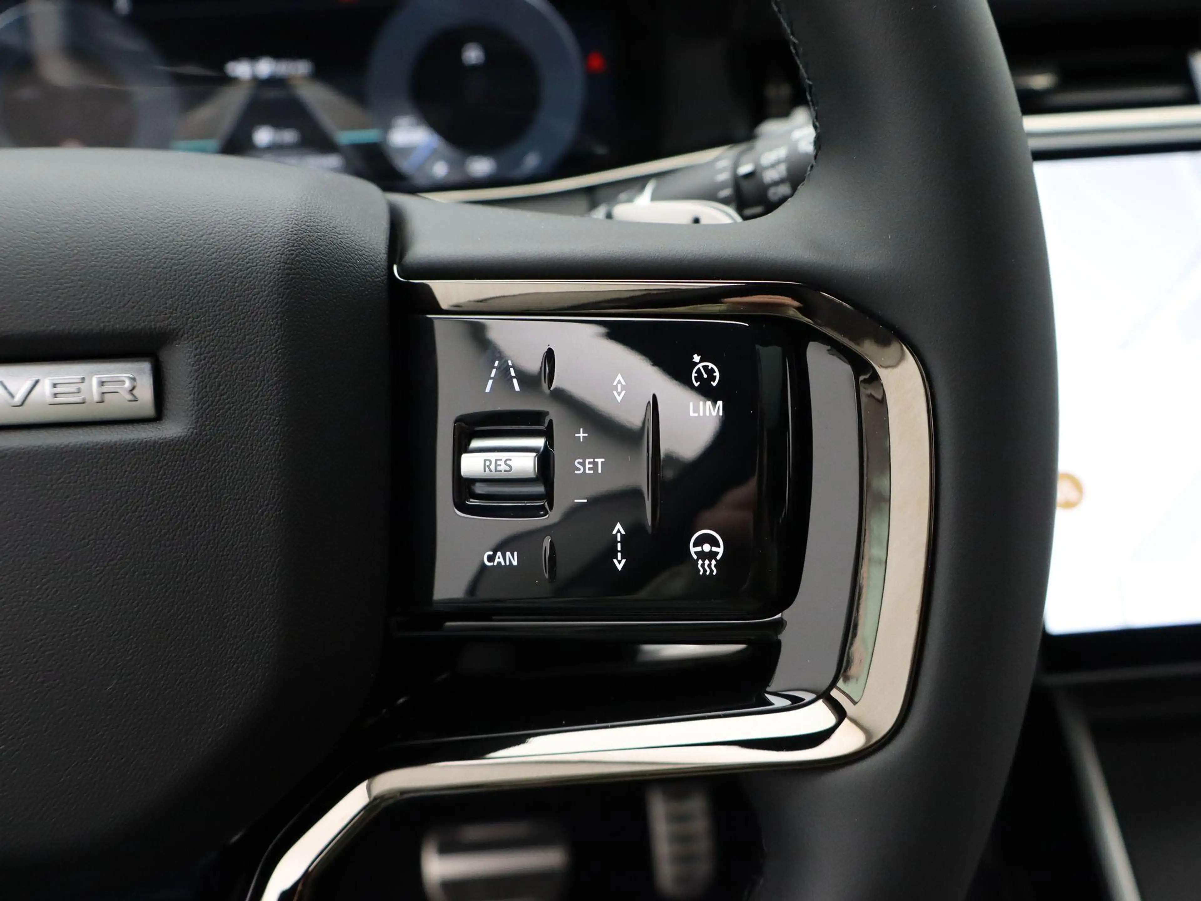 Land Rover Range Rover Evoque 1.5 P270e PHEV AWD Business Dynamic Edition | Comf — photo 14