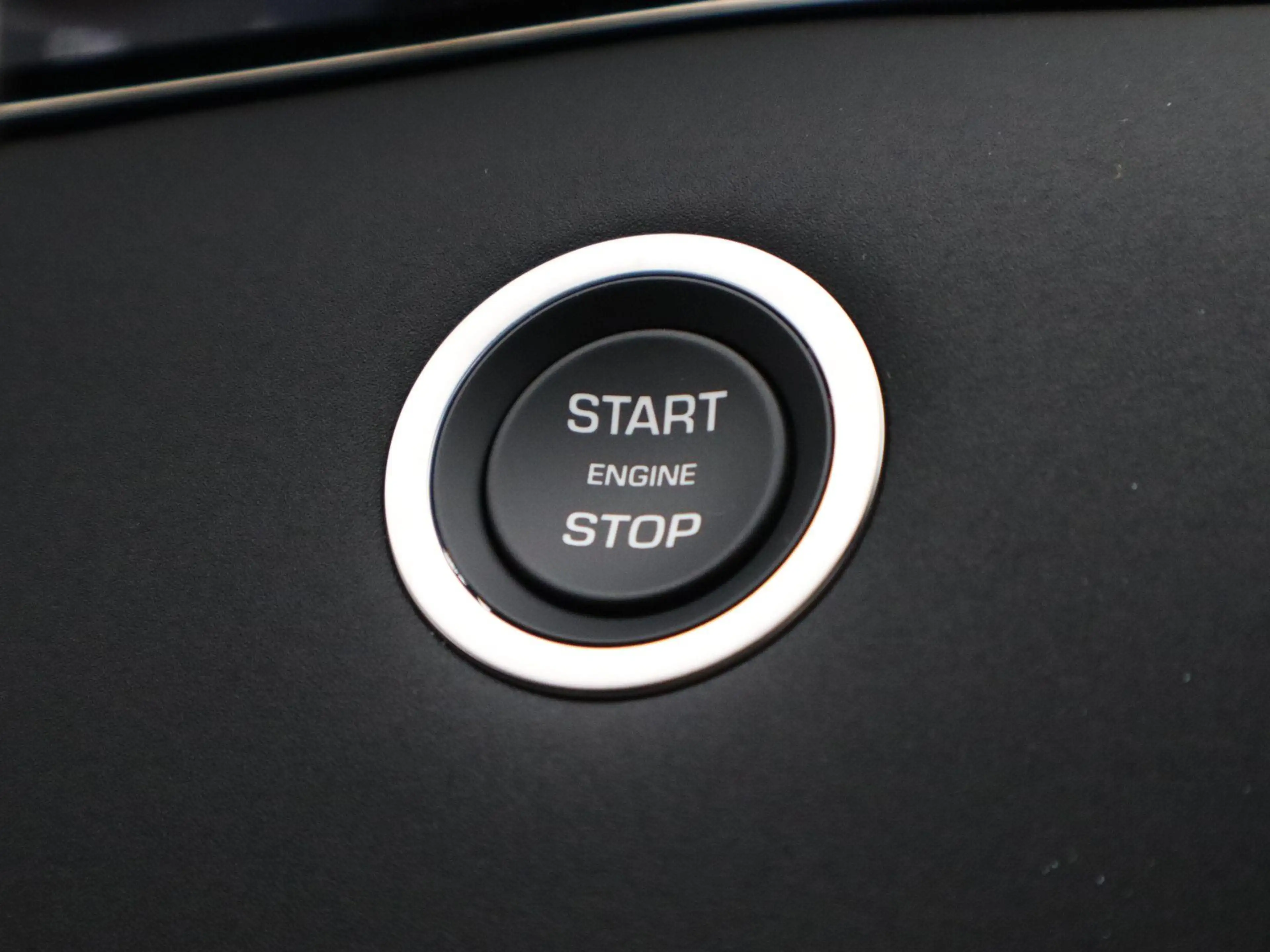 Land Rover Range Rover Evoque 1.5 P270e PHEV AWD Business Dynamic Edition | Comf — photo 11