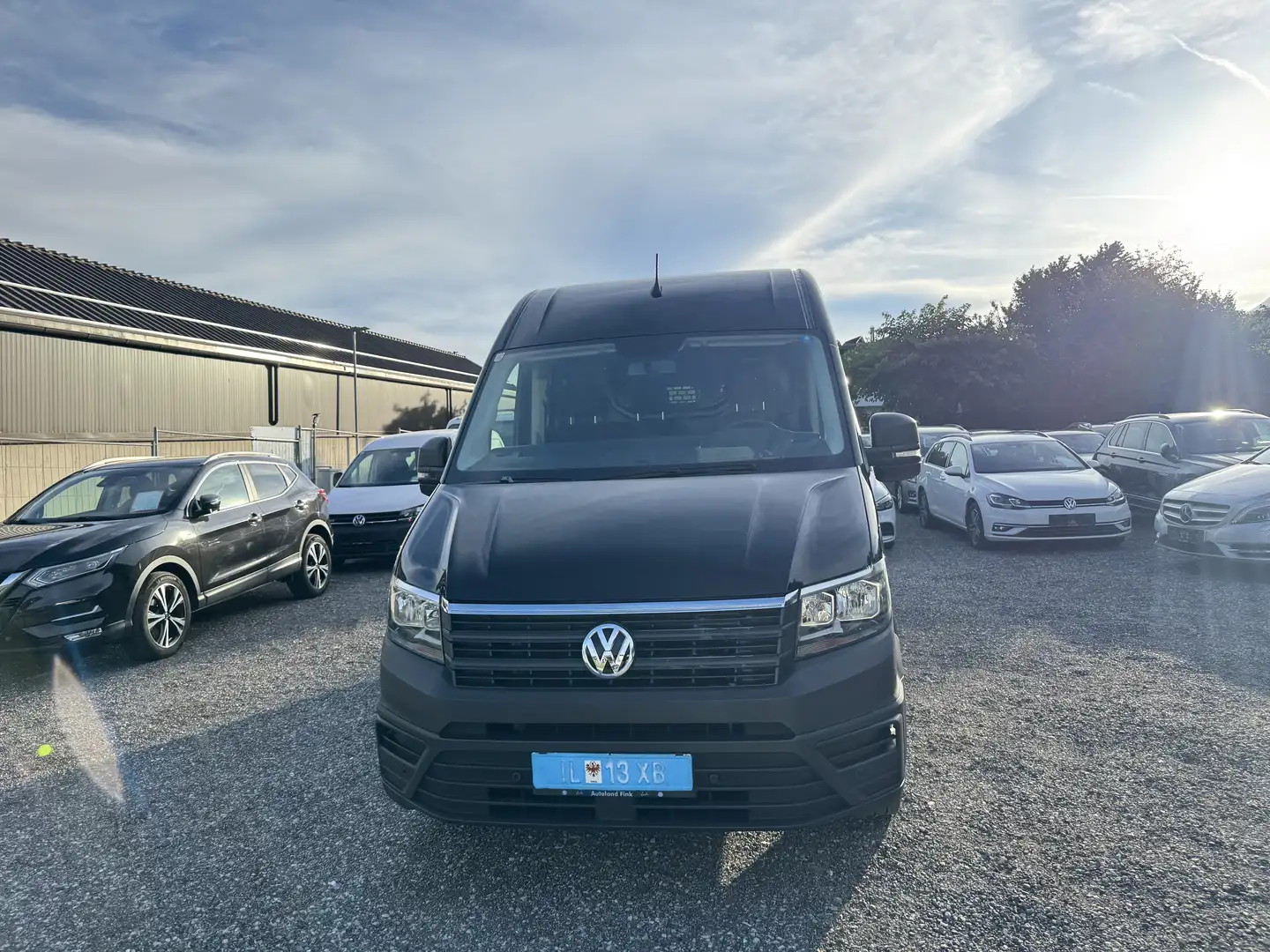 Volkswagen Crafter 35 mittellang Hochdach FWD Schwarz - 2