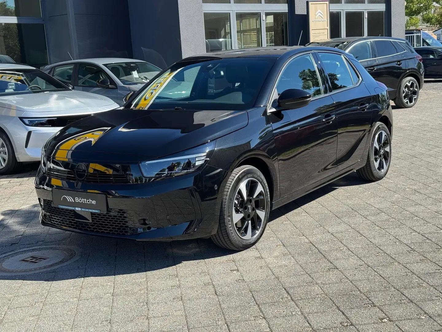 Opel Corsa-e GS Long Range AT/PDC/LED/DAB/Shz/180°Kamera/Klimaa Schwarz - 2