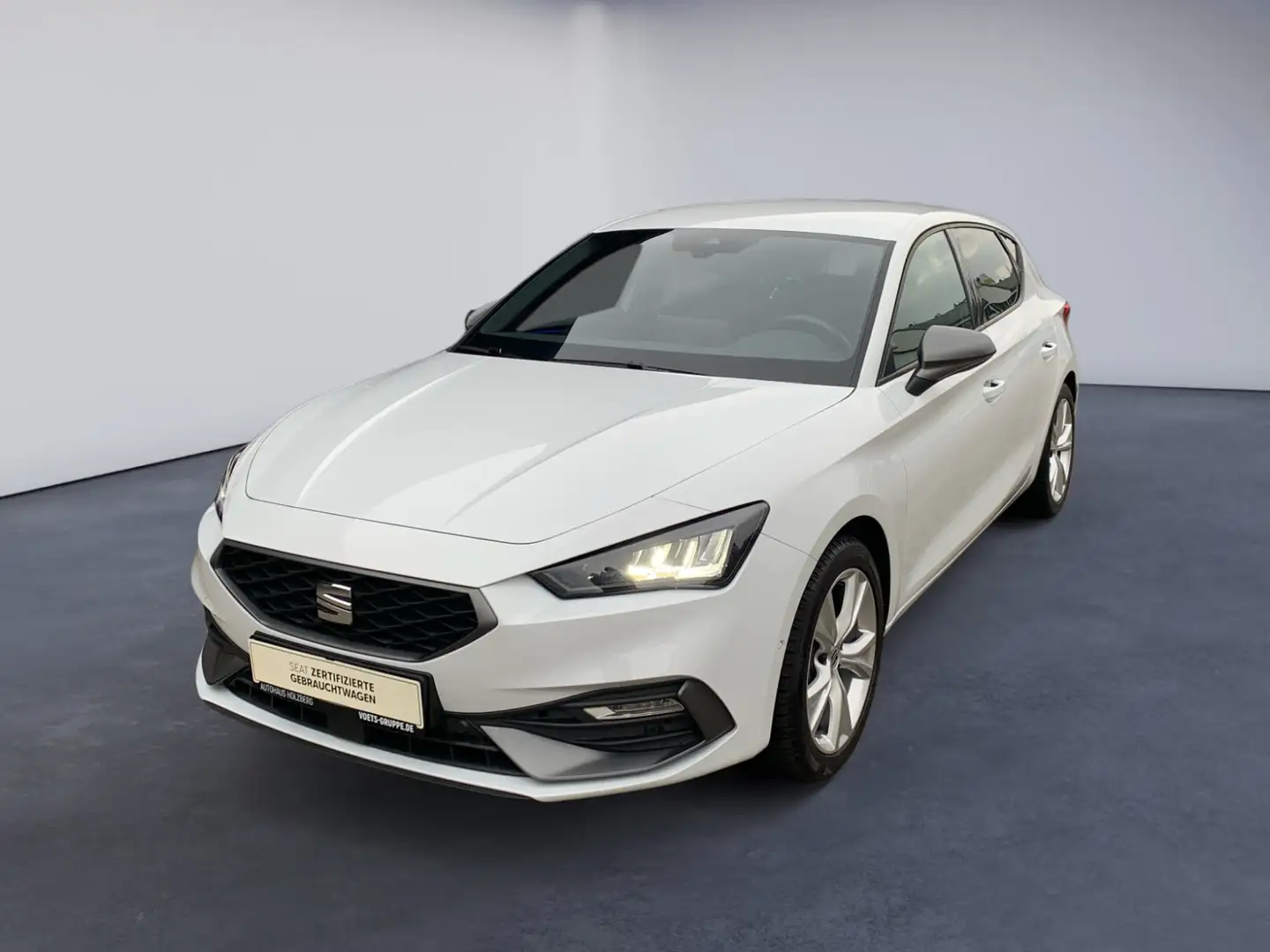 SEAT Leon 1.5 eTSI FR NAVI+ACC+RFK Weiß - 1