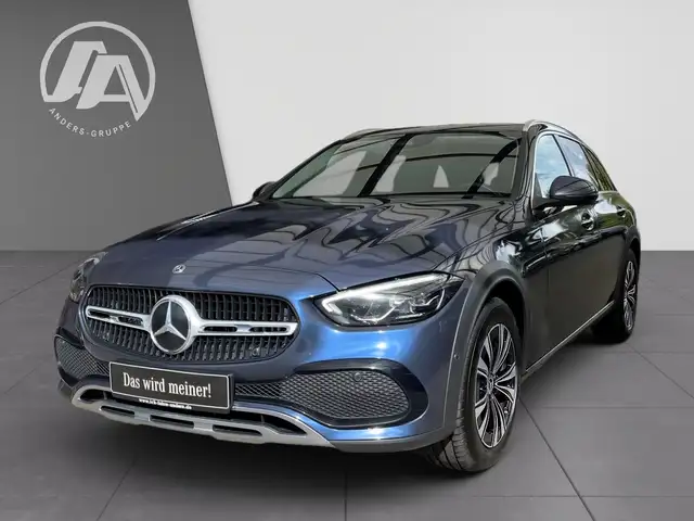 Mercedes-Benz C-Class view 2