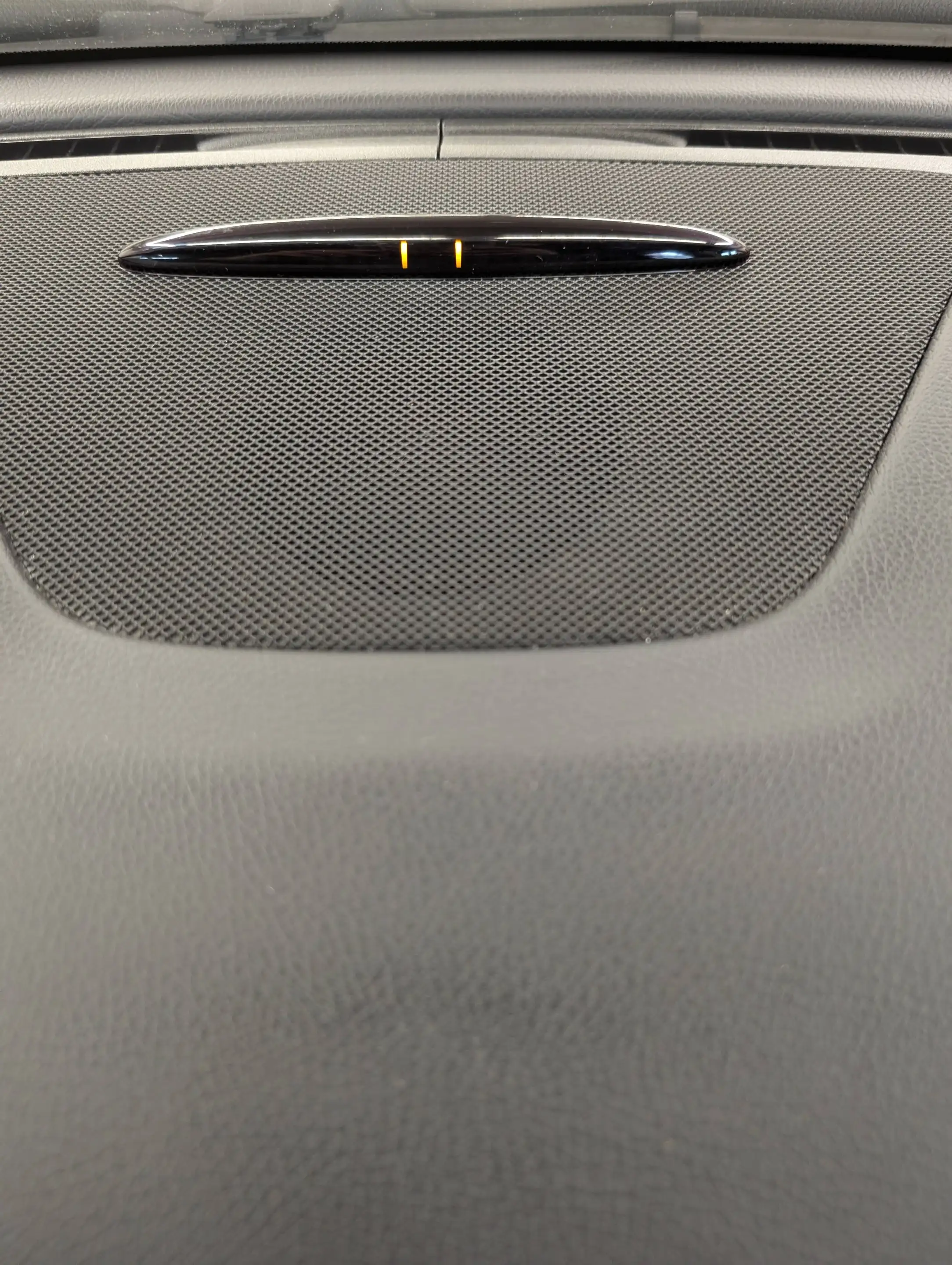 Mercedes-Benz A 180 d AMG Line *PANO-FULL LED-PARKTRONIC-NAVI-CAMERA* — photo 13