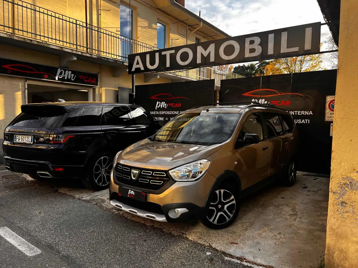 Dacia Lodgy Stepway 1.6 110CV GPL 7 posti Gris - 1