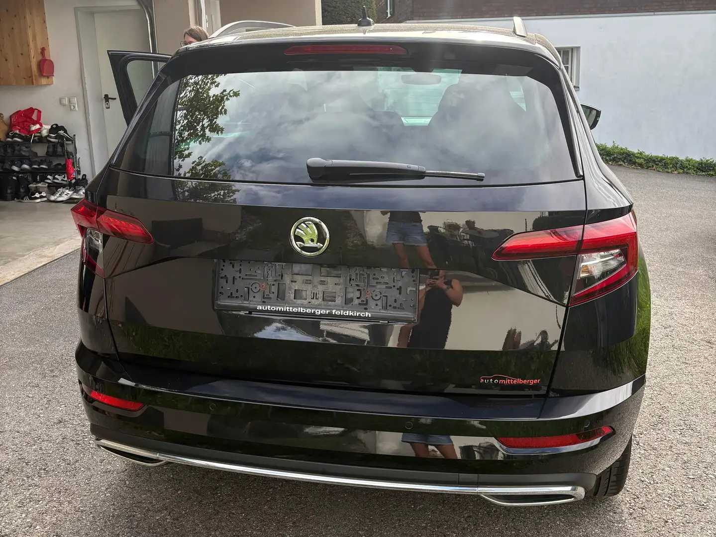 Skoda Karoq Karoq 2,0 TSI 4x4 Sportline DSG Sportline Schwarz - 2