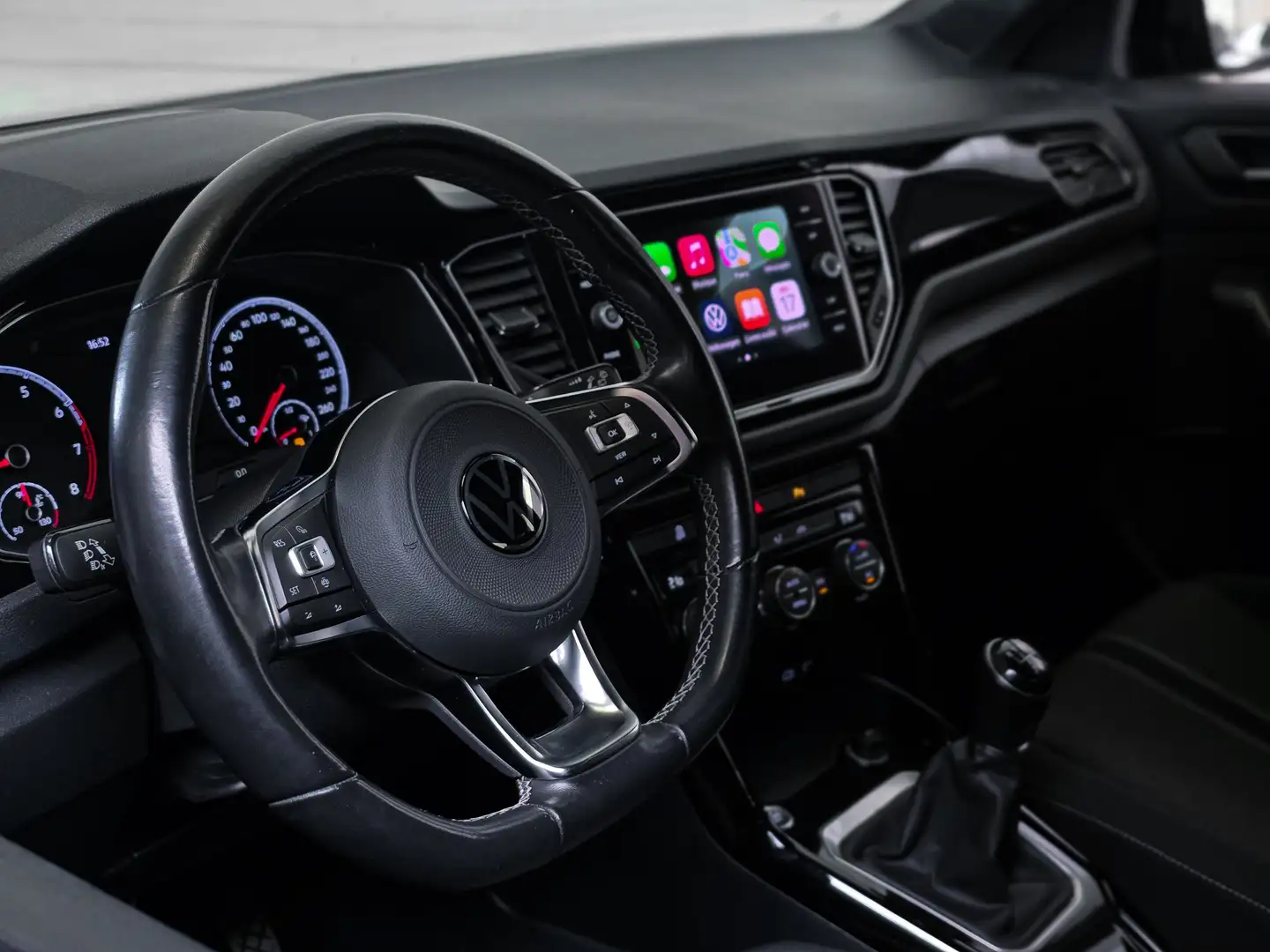Volkswagen T-Roc ✖ 18' R-LINE | ETAT SHOWROOM | CARPLAY ✔ Noir - 2