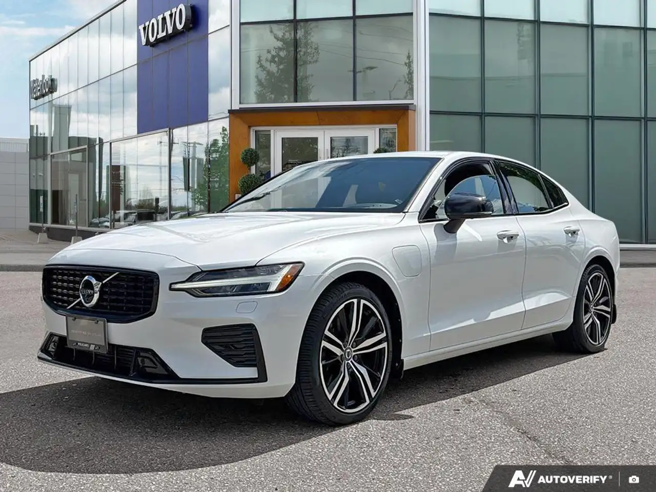 2022 Volvo S60
