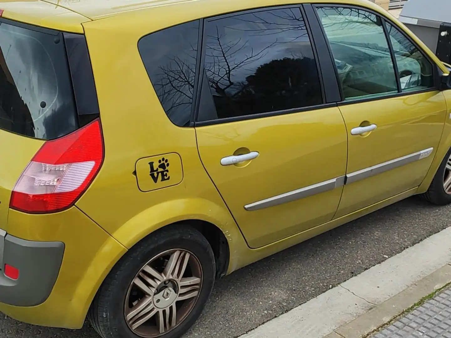 Renault Scenic Scénic II 1.9DCI Confort Dynamique - 2