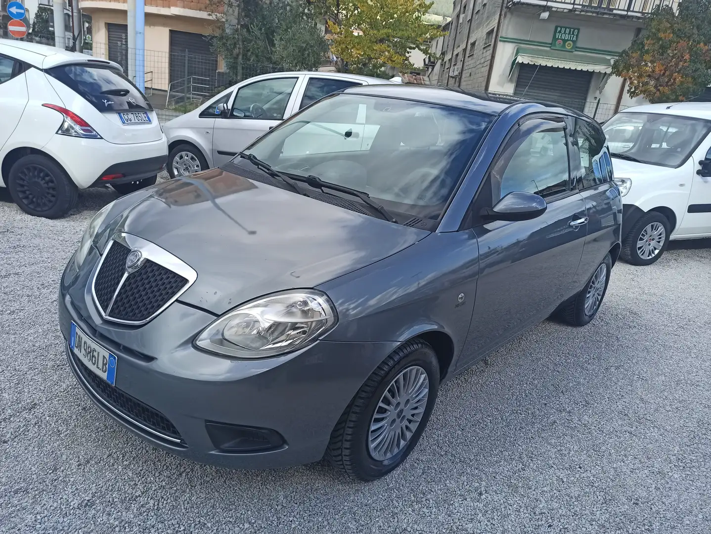 Lancia Ypsilon Ypsilon II 2007 1.3 mjt 16v Argento Grigio - 1