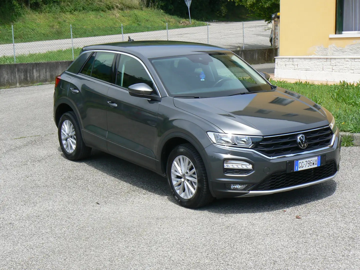 Volkswagen T-Roc T-Roc 1.0 tsi Style 110cv Gris - 2
