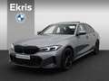 BMW 3 Serie Sedan 320i M Sportpakket / Schuifdak / Ach Grijs - thumbnail 1