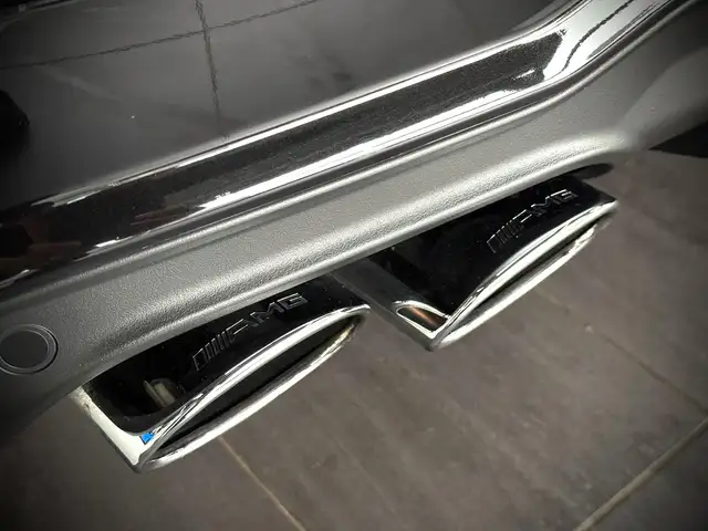Mercedes-Benz C-Class view 12