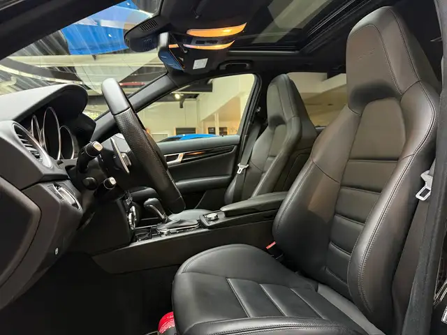 Mercedes-Benz C-Class view 15