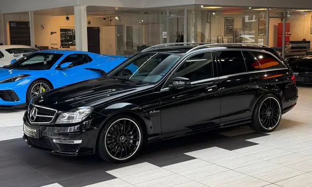 Mercedes-Benz C-Class view 2
