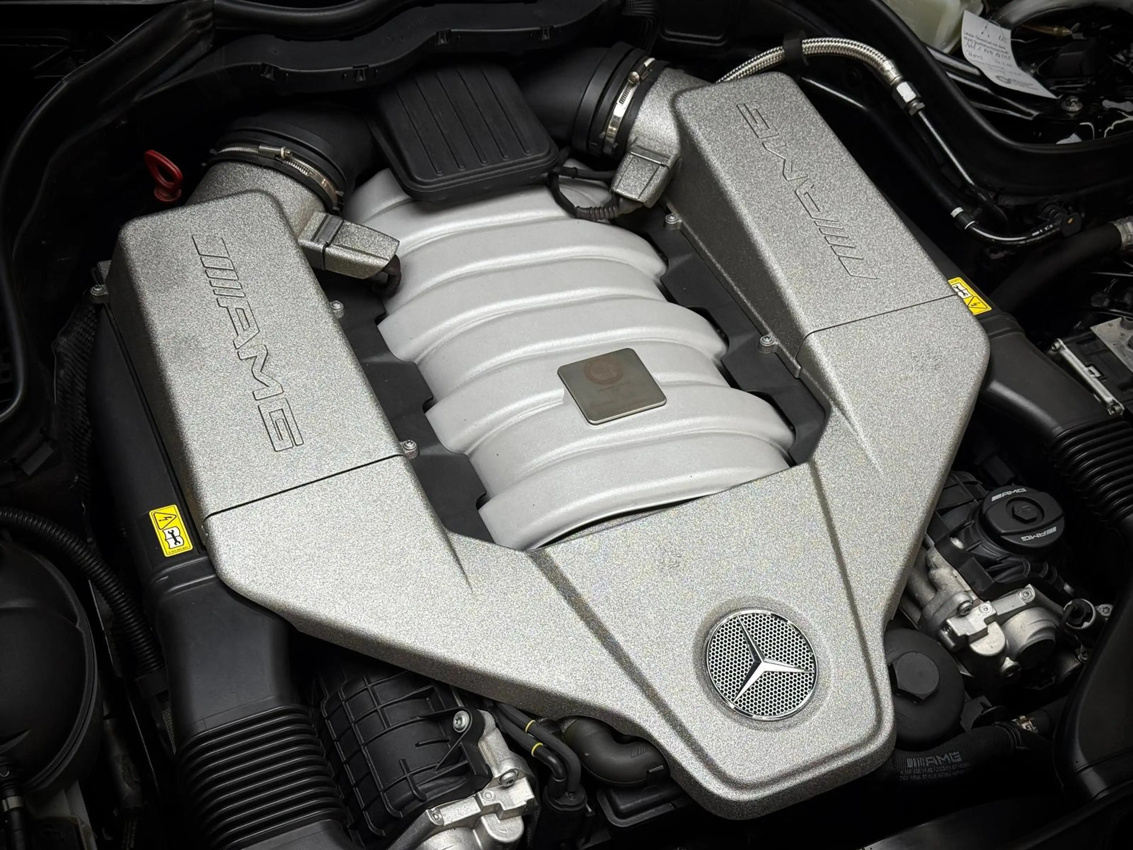 Mercedes-Benz C 63 AMG C 63 T AMG 6.2 V8 H&K*BI-XENON*Schiebedach — photo 4