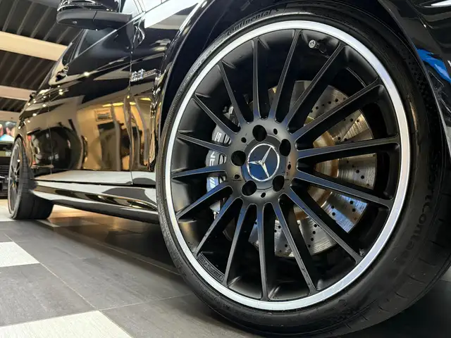 Mercedes-Benz C-Class view 7