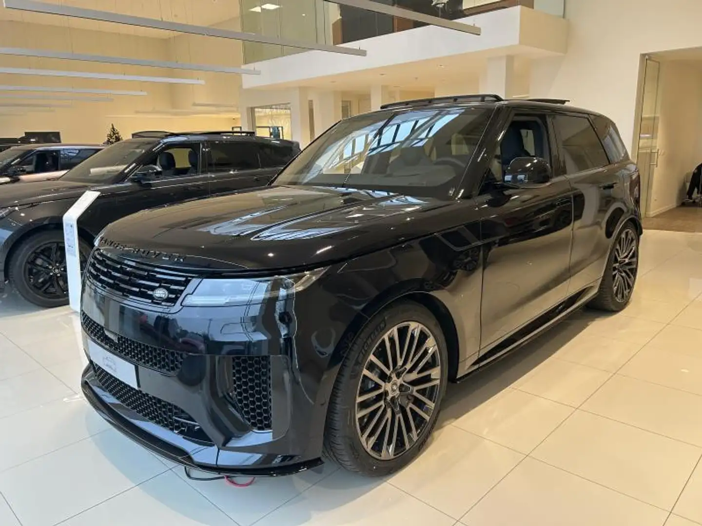 Land Rover Range Rover Sport P635 SV Edition 2 Noir - 1
